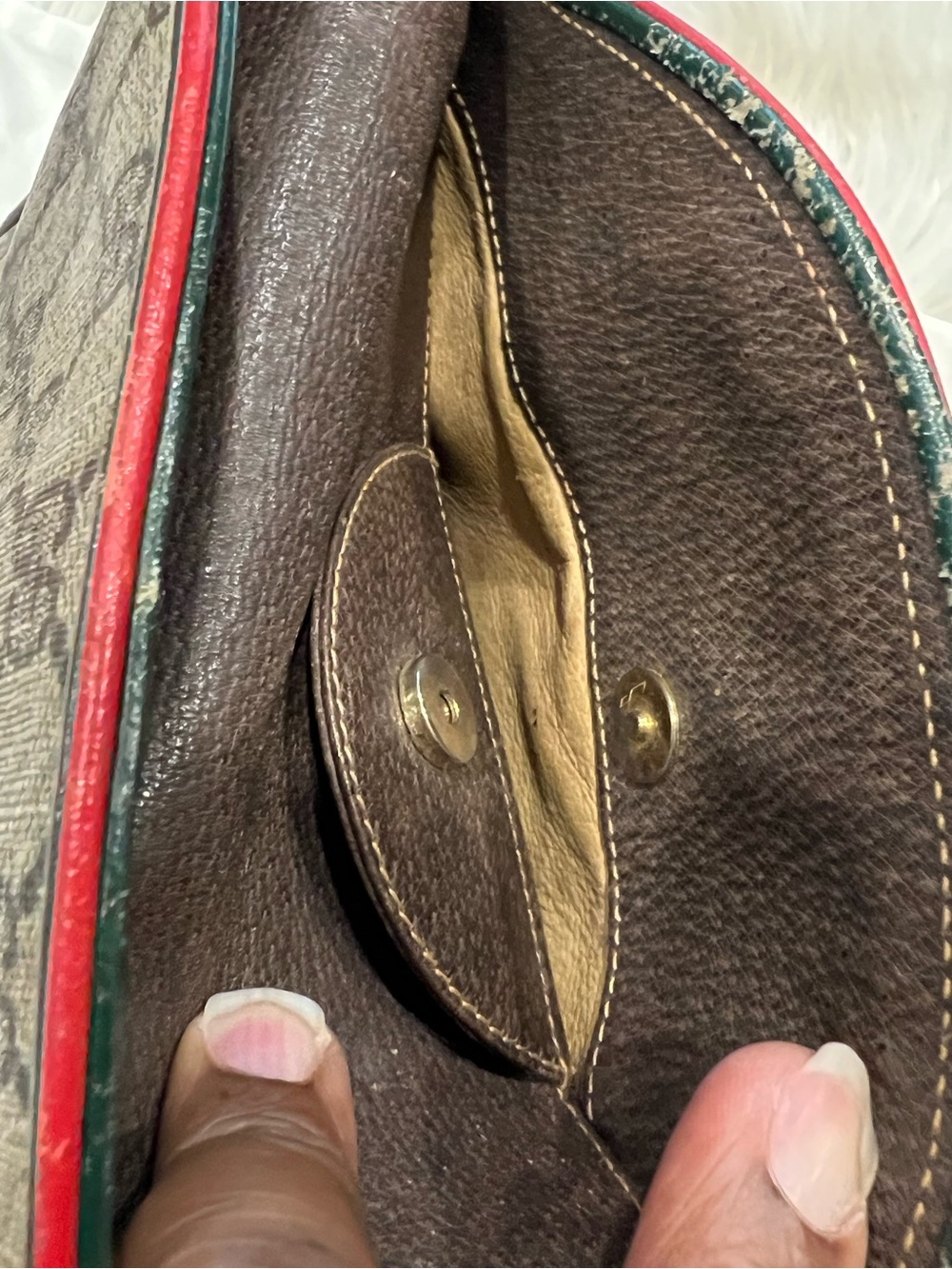 Gucci Monogram Crossbody Bag in Beige with Red Trim - Picture 8 of 17
